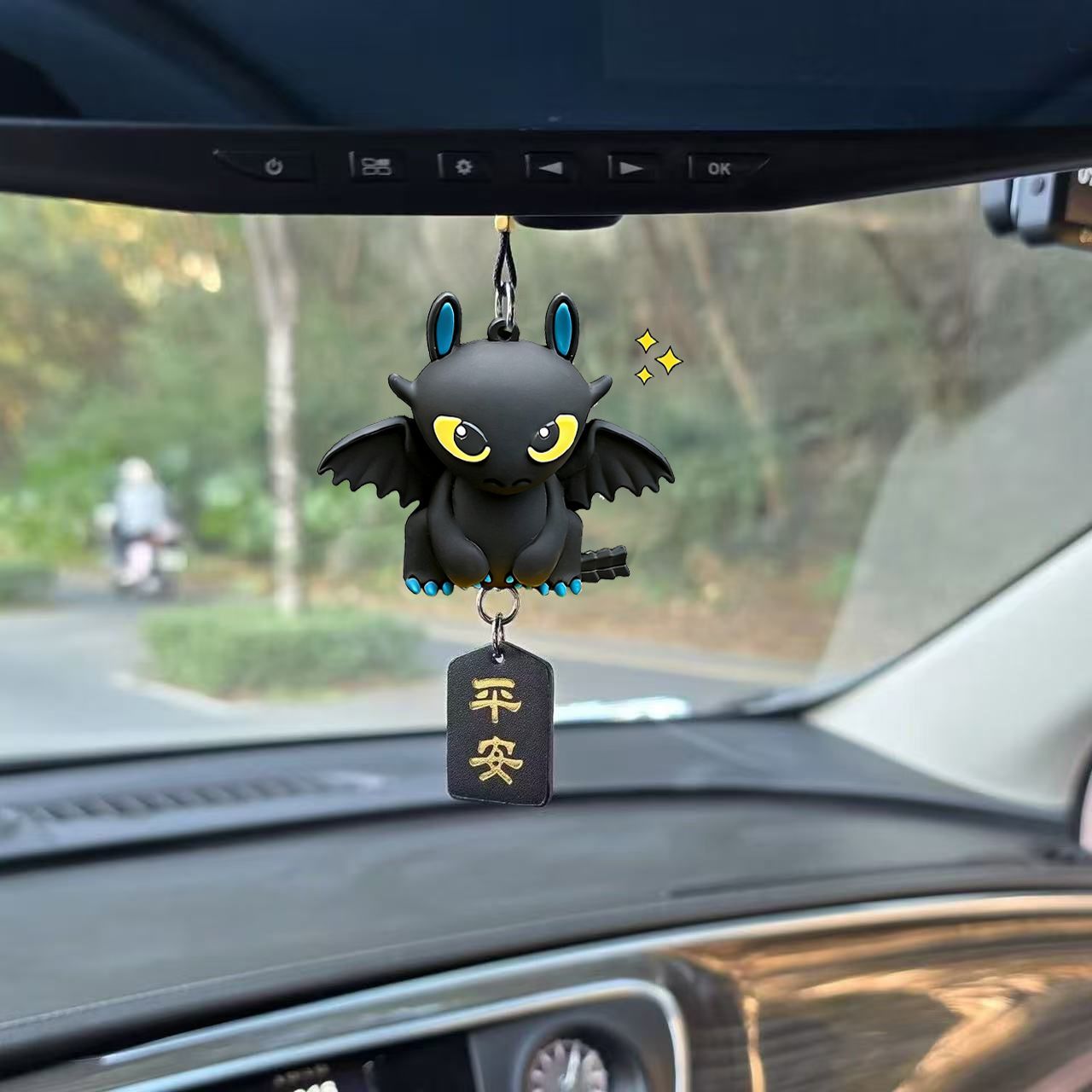 Car Accessories Unique - Toothless car hanging doll, cute cartoon