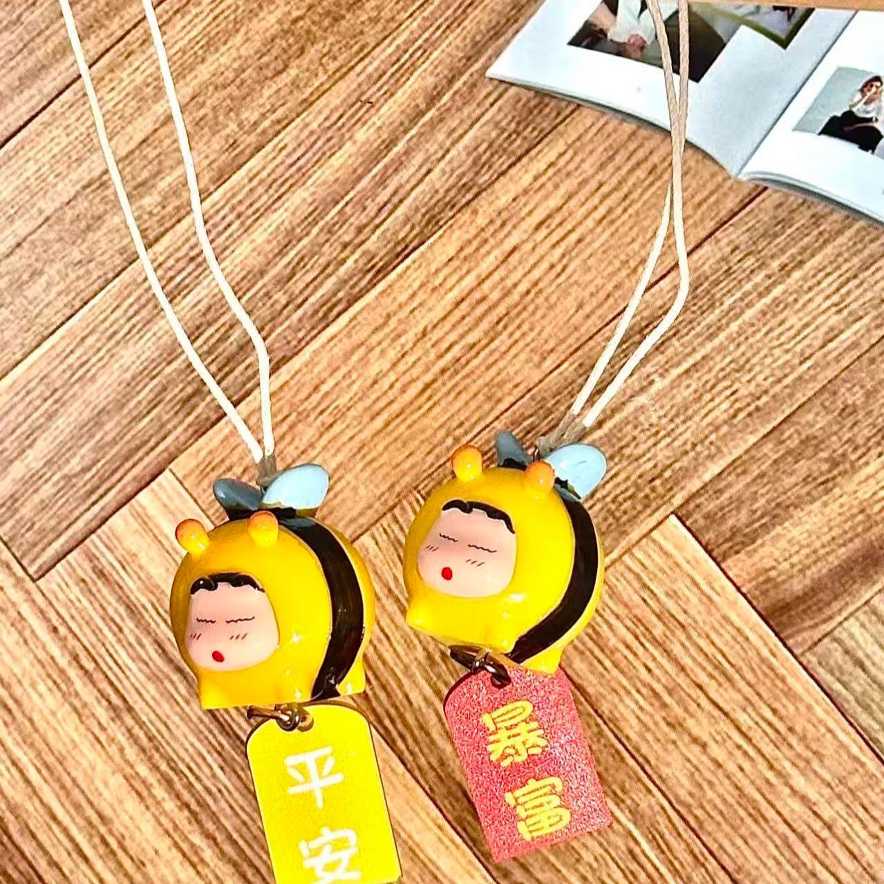 Crayon Shin-chan Bee Cosplay F - огляд і ціна Car Accessories Company